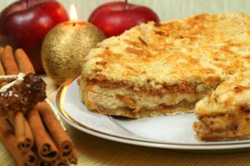 Christmas apple pie